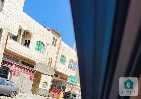 مخازن للبيع في رجم الشامي الغربي الشارع الرئيسي 
