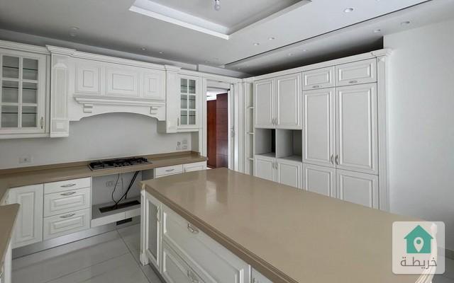 image-3-d