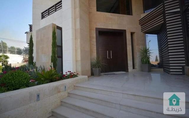 image-3-d