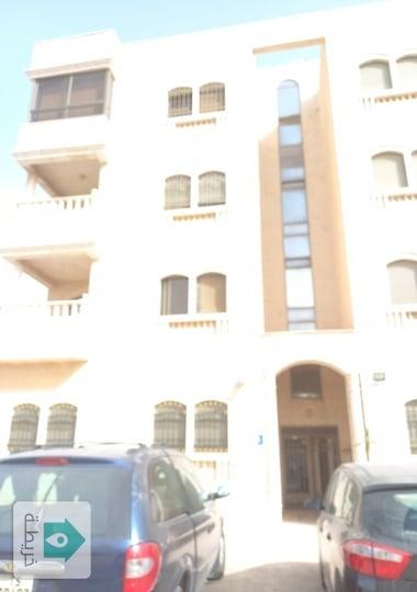 شقة للايجار في مرج الحمام خلف مدارس راهبات الورديه الطبقة 